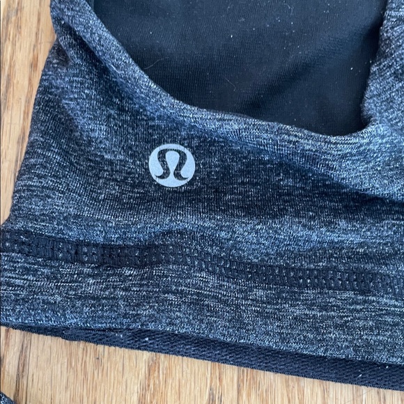 lululemon athletica Bundle of Sports Bras - Picture 10 of 11